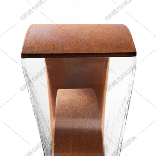 Corten Steel Water obsahuje vonkajšie fontány
