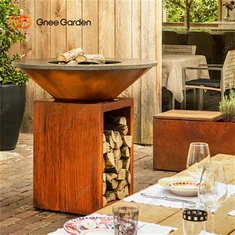 Grilovací gril Corten Steel na drevené uhlie