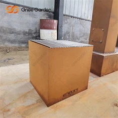 Okrúhle kovové ohnisko z Cortenovej ocele